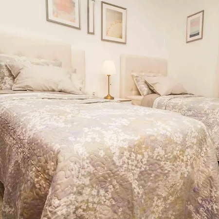 Διαμέρισμα 2 Bdr In Mar Pm120 Pool Parking *